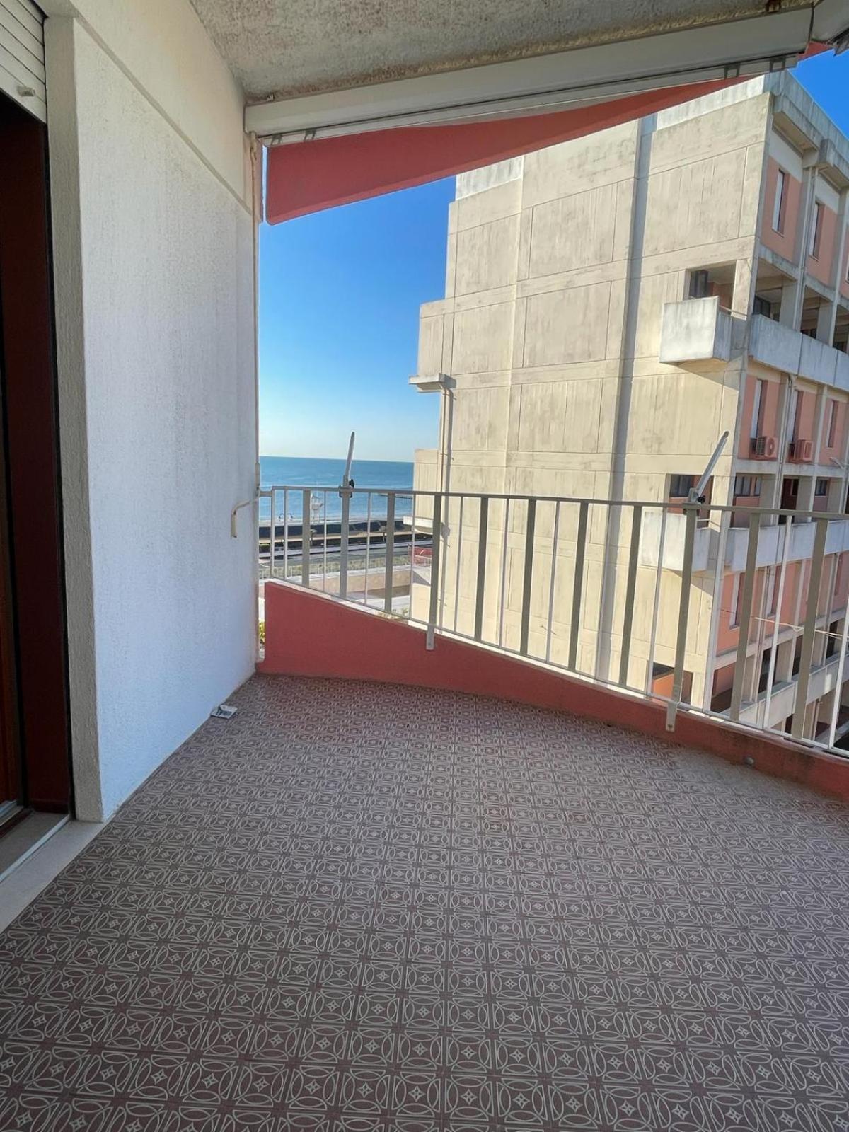 Residence Apollo - Walterigato Apartments Solo Per Famiglie Lido di Jesolo Eksteriør bilde